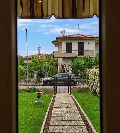 Apartment ' S Flower- Cir 017179-cni-00423 *